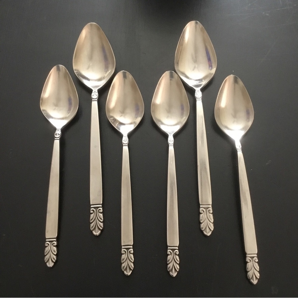 NORSE International Stainless Deluxe 4 Teaspoons Satin Flatware 2 Oval Soup Lot